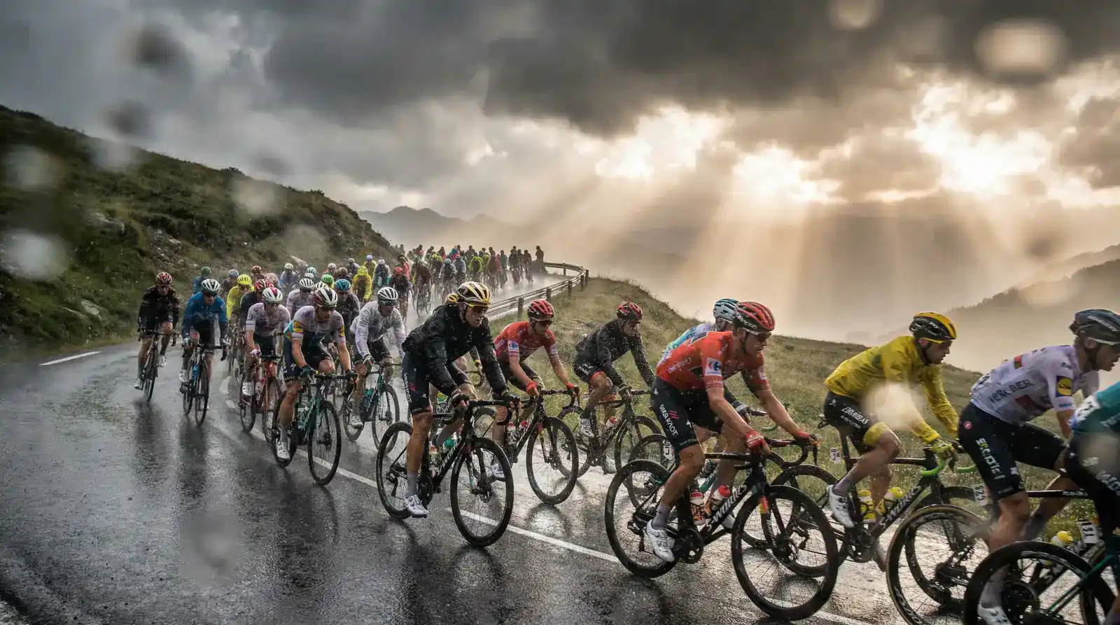 Meteorología y apuestas ciclistas: el pronóstico que importa